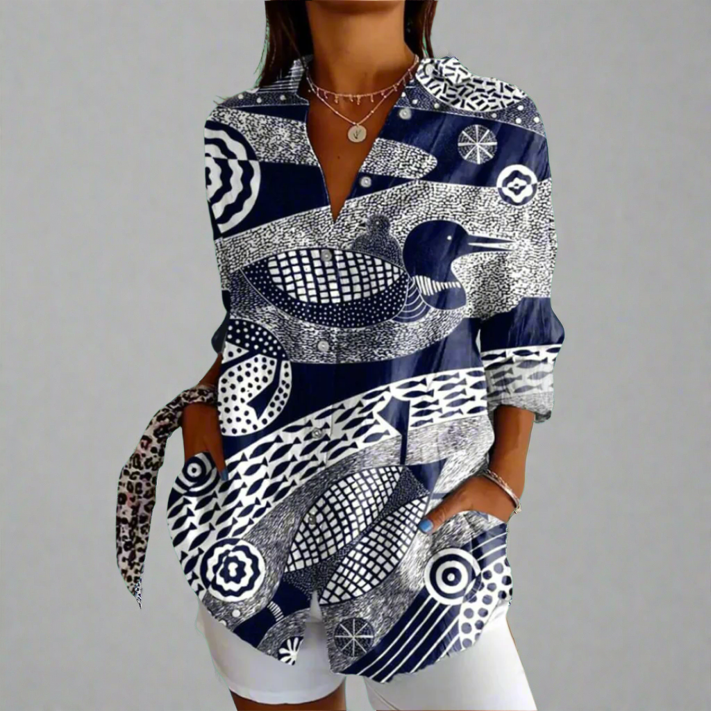 Delia | Klassisk Bluse i Kvalitetsstof med Håndlavede Detaljer