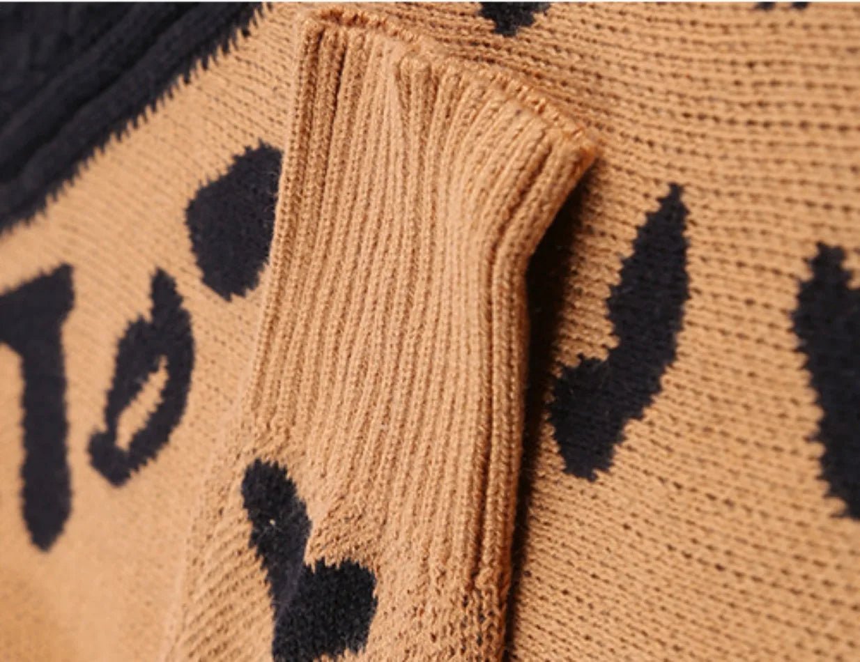 Mette | Vinter Chic Leopard Sweater med Én Skulder